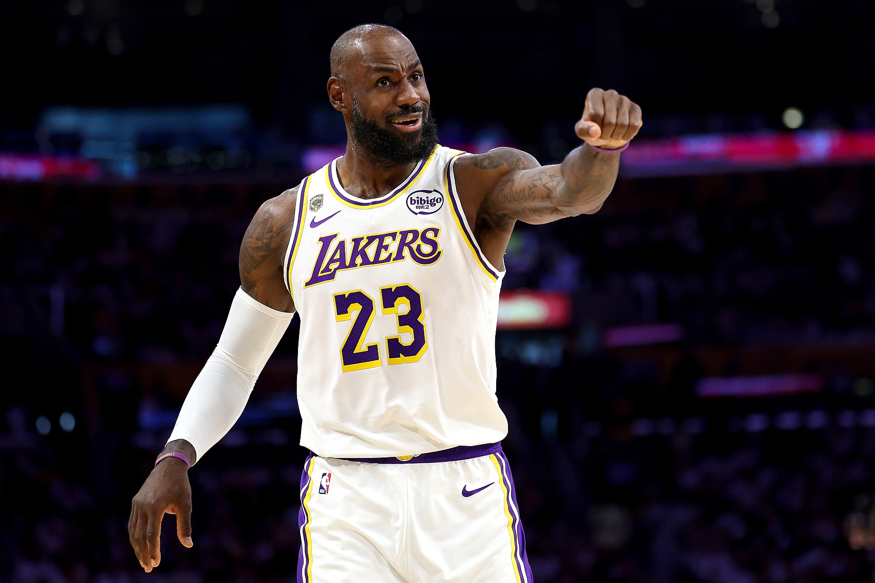 NBA历史仅六人单赛季五项数据领跑全队 詹姆斯是唯一多次做到的 NBA历史仅六人单赛季五项数据领跑全队 詹姆斯是唯一多次做到的