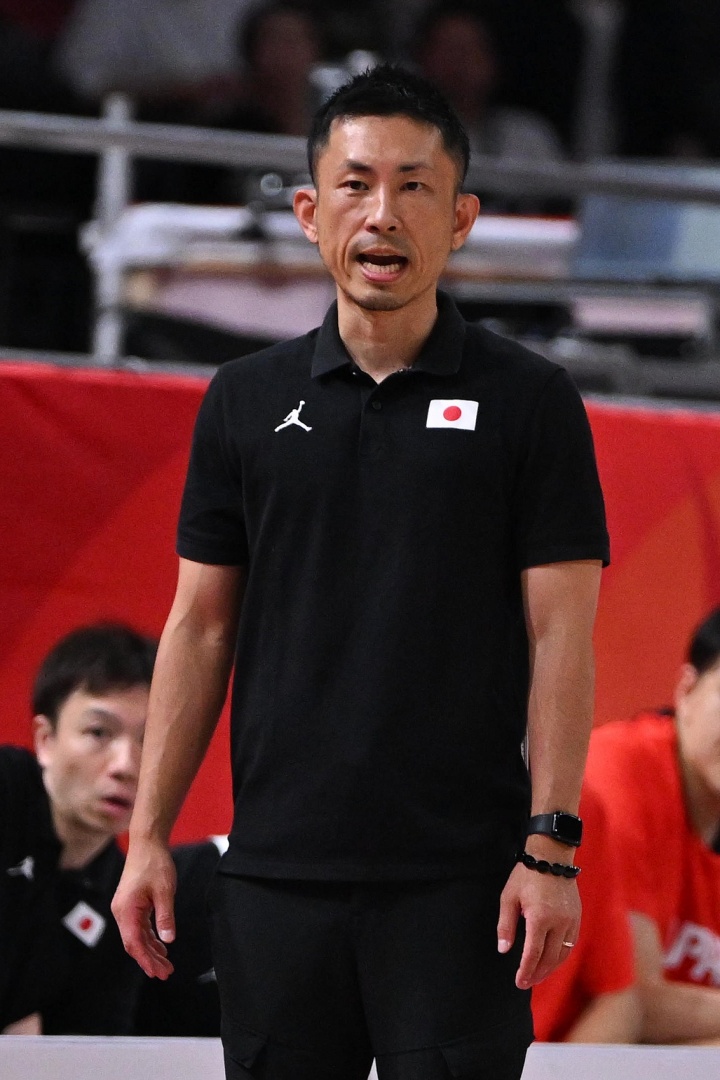 媒体人:吉本泰辅没职业背景&没圈子 在中国很多球队不让他当主帅 媒体人:吉本泰辅没职业背景&没圈子 在中国很多球队不让他当主帅
