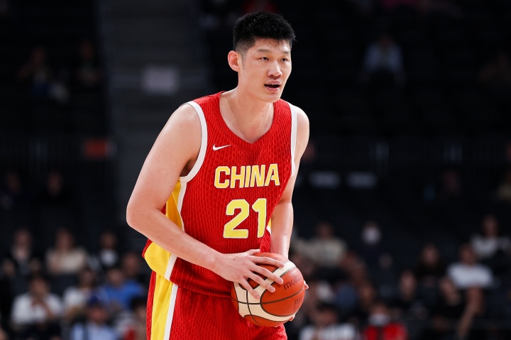 媒体人:今夏男篮集训138天 胡金秋等人各项赛事连轴转身心俱疲 媒体人:今夏男篮集训138天 胡金秋等人各项赛事连轴转身心俱疲