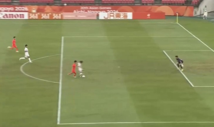 半场-U23国足1-0泰国 彭啸造乌龙毛伟杰大单刀失良机